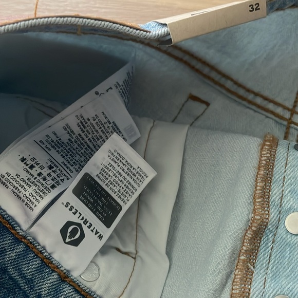 Levi's high rise shirts - Picture 5 of 8